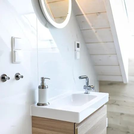 Feriehus Klimatyczny Nad Brzegiem Jeziora *