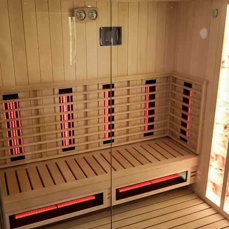 Klimatyczny Nad Brzegiem Jeziora Stężyca