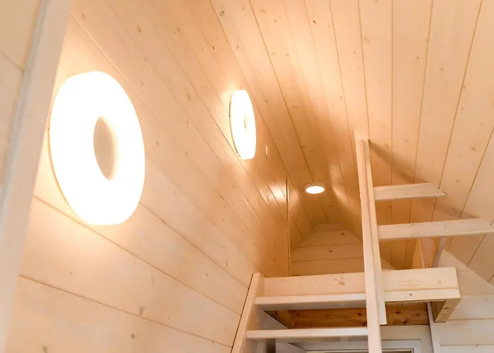 Klimatyczny Nad Brzegiem Jeziora Stężyca