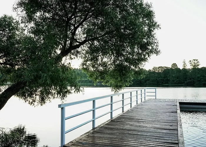 Klimatyczny Nad Brzegiem Jeziora